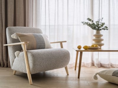 Home,Decor,And,Furnishing,Concepts.,Elegant,Armchair,With,Cushions,In
